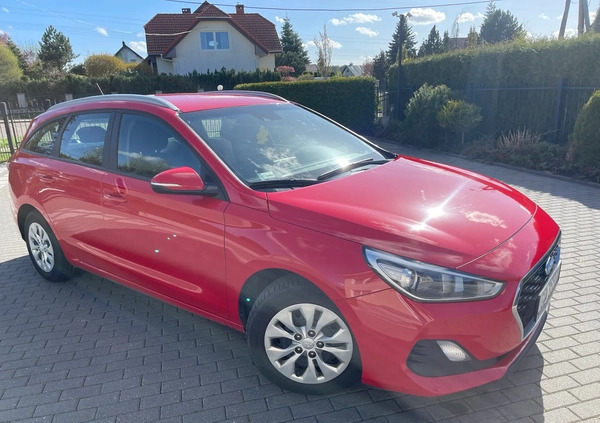 Hyundai I30 cena 43000 przebieg: 130881, rok produkcji 2018 z Gdańsk małe 742